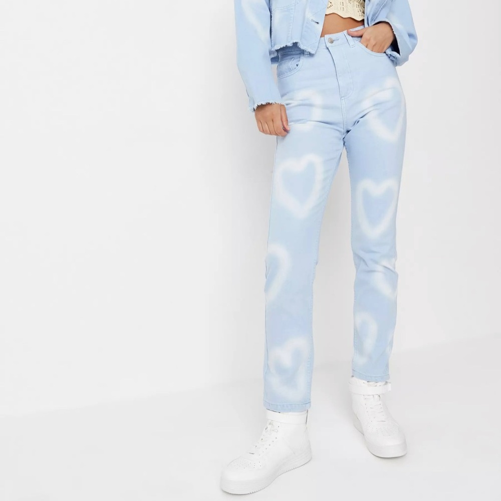 Missguided heart spray jeans